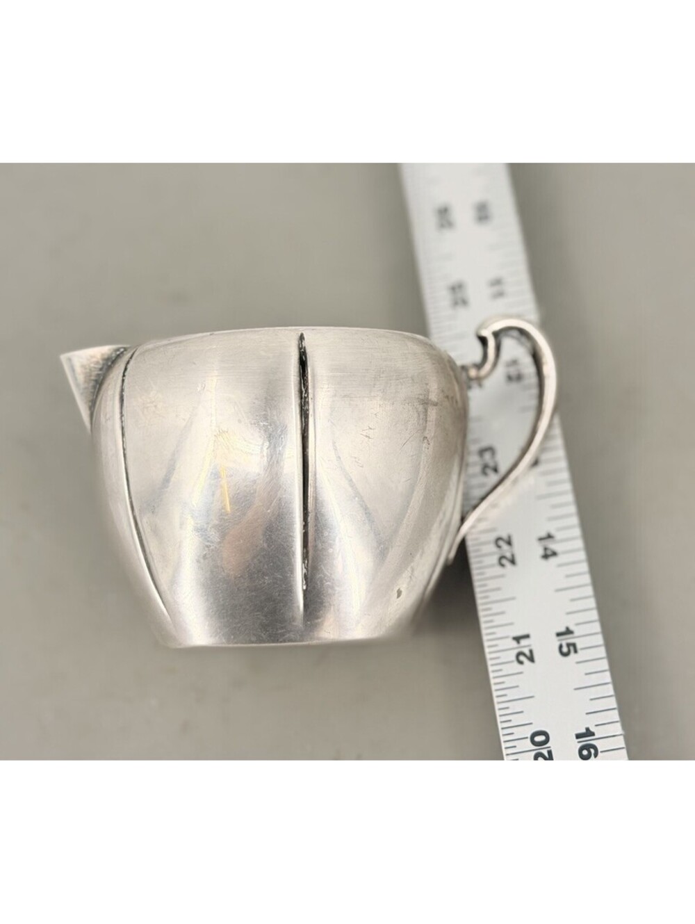Vintage International Silver Co Early American 2424 Mini Creamer Silverplate 3in